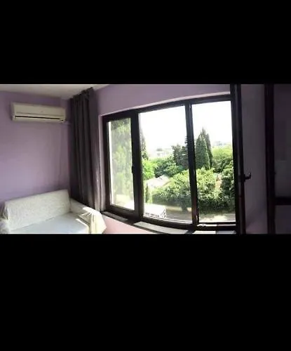 съншайн Апартамент Бургас