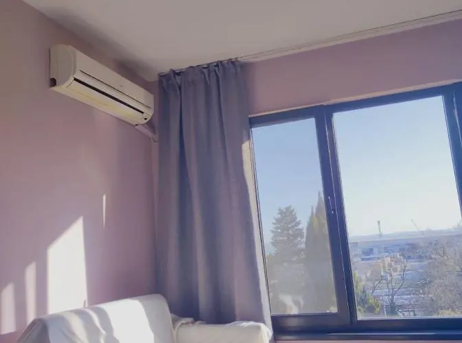 съншайн * Бургас