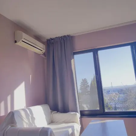 Sunrise Apartment * Burgaz